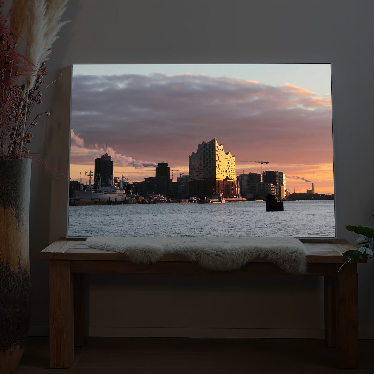 Hamburg Elbphilharmonie bei Sonnenuntergang