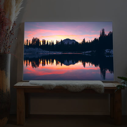 Bergsee im Sonnenuntergang