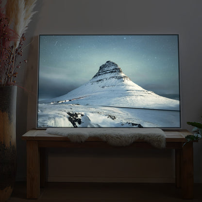 Island - Berg bei Nacht